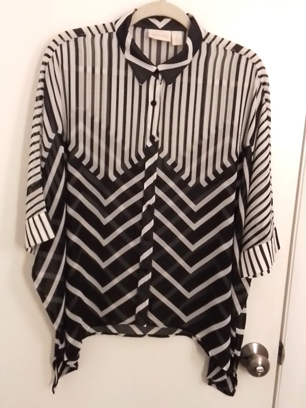 Chico's Women's Geometric Striped Sheer Blouse 3/4 Sleeve Black White 2